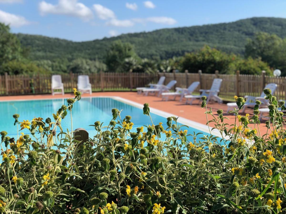 Agriturismo Santa Lorica Sassetta Eksteriør bilde